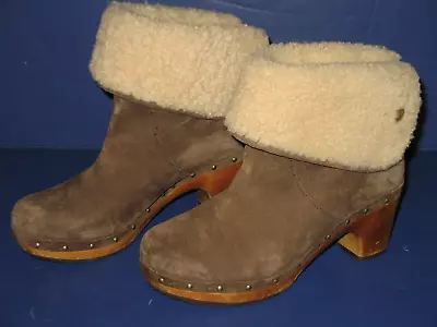 Ugg Lynnea Womens Brown Suede Sheepskin Lined Cuff Studded Clog Boots Sz 7 • $39.95