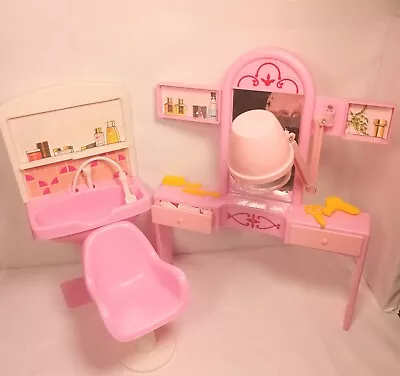 Vtg 1984 Barbie Arco Beauty Salon Playset • $35.49