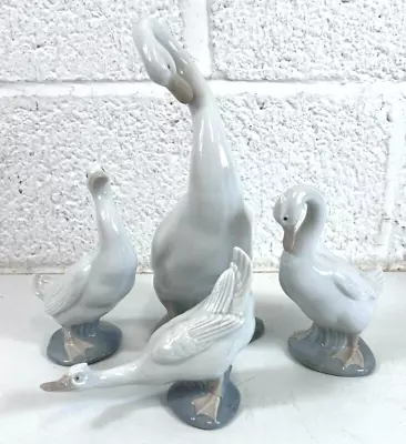 NAO Porcelain Set Of 4 Ornaments Swans • £12.99