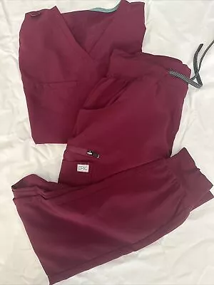 Inovaty Scrubs For Women’s Size XS (EPIC By IRG Momentum +FIGS & MEDCOUTURE) • $14.99