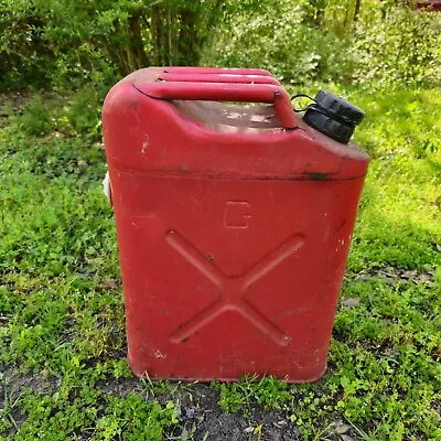 Vintage Red Metal 5 Gallon Blitz Gas Can • $39.97