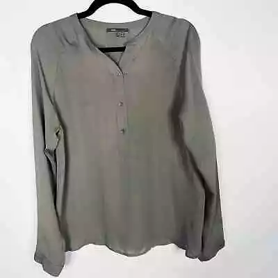 Vince Womens Small S Gray Silk V Placket Long Sleeve Blouse Crew Neck Side Slit • $35