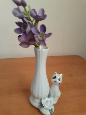 Vintage White Porcelain Ceramic Cat Bud Vase 5  • $6.99