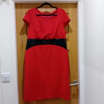 Magi-Sculpt Red Dress Size 20 • £5.50