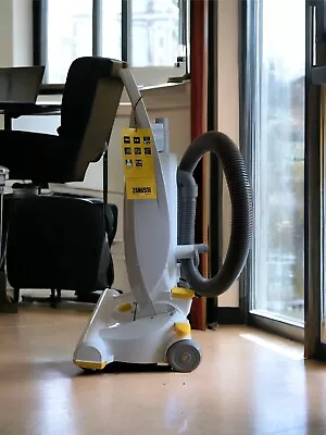 Original Zanussi ZAN2087PT Bagged Upright Vacuum Cleaner - White/Yellow • £55