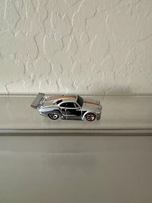 Hot Wheels Classics Volkswagen Karmann Ghia Loose Cars LC7 • $8.54