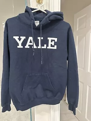 Yale University Campus Customs Unisex Hoodie Sweatshirt Size Small • $6.99