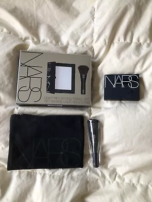 NARS Light Reflecting Travel Set - Powder Brush & Bag RRP£50 • £27.95