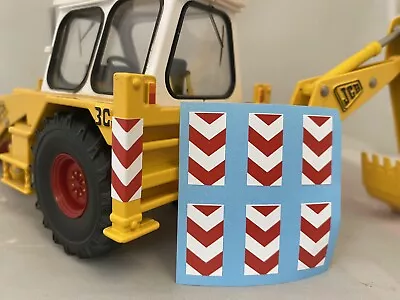 £6 • Buy LEG CHEVRONS X 3 Red & White To  FIt BRITAINS JCB 3C ,3CX MARK III DECALS