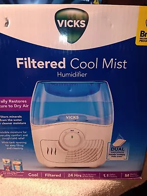 VICKS Filtered Cool Mist Humidifier 1.1 Gallon Medium Room Capacity VEV400V2 • $34.99