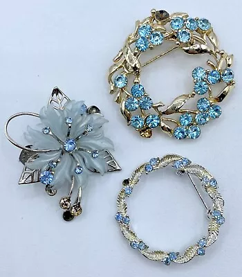 D1-1266 Lot Of 3 Silver Vintage Brooch Pin Rhinestone Flowers Floral Blue Wreath • $4.99