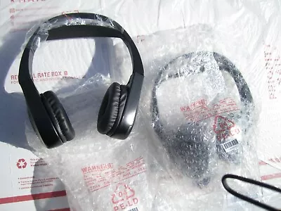 $23.50 • Buy 2 New Audiovox Wireless Headphones Part Number 13653011 Audio Vox Wireless Set
