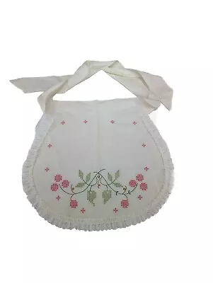 Vintage Fancy White Half Apron Embroidered Flowers Ruffle Edge Tie Back Sz S/M • $15.99