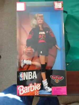 1998 Mattel NBA Atlanta Hawks Barbie Doll #20734 New In Box • $30.33