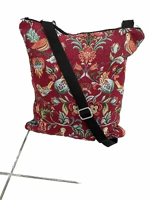 Tapestry/carpet ::  Red Crossbody Bag Padded (l) • £16