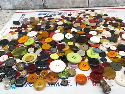 Lot Of 60 Vintage Unique Buttons Mix Shape Acrylic Plastic Large Small Medium • $10.50