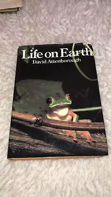 Life On Earth David Attenborough Book • £2