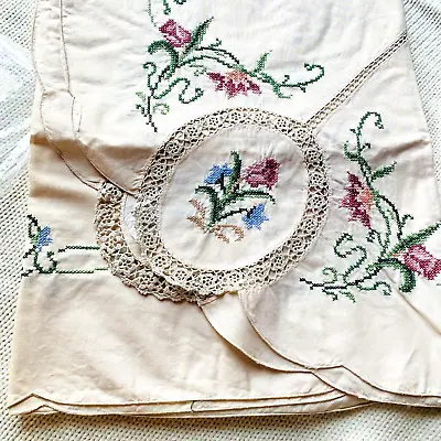VTG Hand Embroidered Cross Stitch And Crochet Lace Tablecloth 68 X 86 +8 Napkins • $59.99