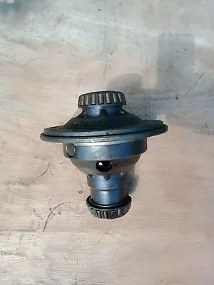 Ford 9 Inch Diff Center Hemisphere 28 Spline Loaded • $185