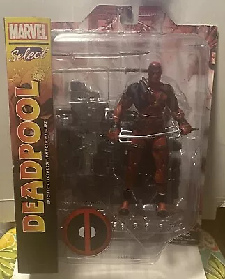 Marvel Diamond Select - DEADPOOL  (7in Figure) NEVER OPENED • $36.99