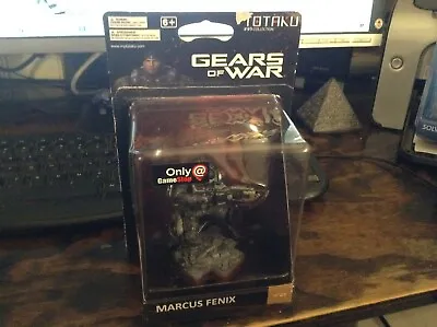 Gears Of War Marcus Fenix Totaku Collection Figure #26 • $11.99