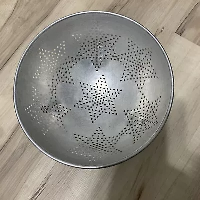 Vintage Aluminum 7 Star Colander Strainer 9  With 3 Feet Farmhouse Decor • $15.99