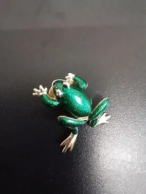 Vintage Cabouchon Artictlated Gold & Enamal Frog Pin Brooch • £10