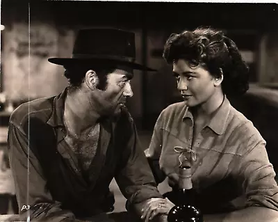 Dorothy Malone Mark Stevens In Jack Slade Vintage Photograph • $12.43