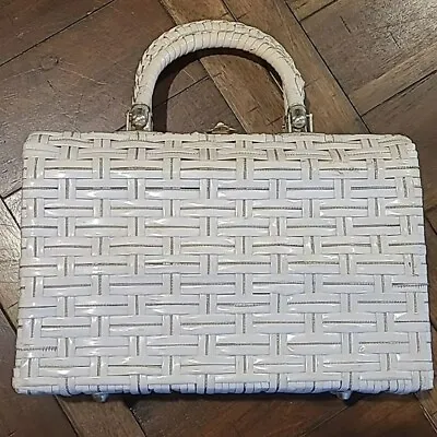 Vintage White Wicker Handbag • $27.30