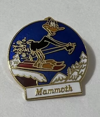 Vintage Warner Brothers 1985 Mammoth Mountain Pin Daffy Duck WB Enamel Badge Pin • $26.99