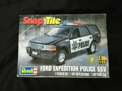 Revell Ford Expedition Police SSV Snap-Tite • $40