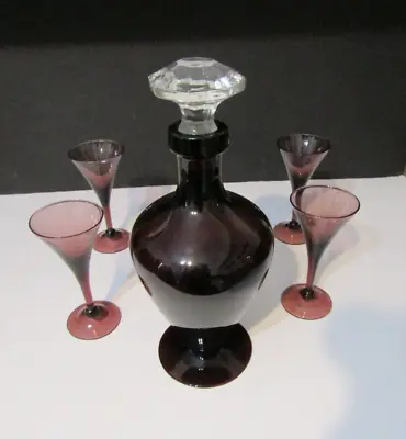 Vtg Art Deco Cambridge Amethyst Glass Decanter & Fluted Sherry Glasses • $45.99