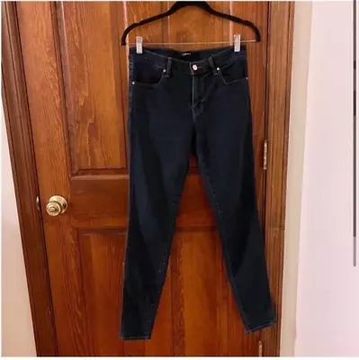 J BRAND 620 Mid Rise Super Skinny Jeans Thrones Wash NWOT Size 28 • $36
