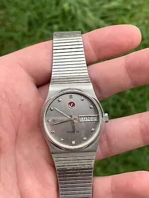 Vintage Rado Voyager Grey Dial Day/Date Wrist Watch Swiss Made • £199.99