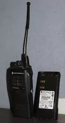 Motorola Radio MTX850-LS PMUF1032C HANDIE-TALKIE  PRE-OWNED . • $35.59