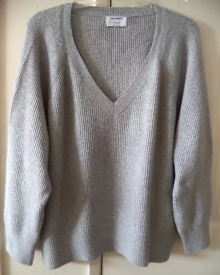 Old Navy Lt Grey Pearl Grey Machine Washable Shaker V-Neck Sweater 2XL 18 20 2X • $32.99