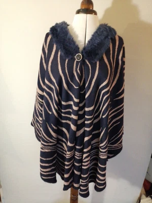 £10 • Buy Fever Fish Cape With Faux Fur Collar One Size