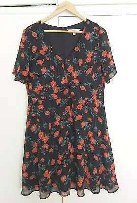 $25 • Buy Yumi Curves 18 Asos Black Red Floral Dress