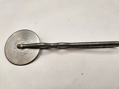 Vintage Kenberry ~ Stainless Pastry Cutter / Pizza Cutter 6” Mid Century • $5.99