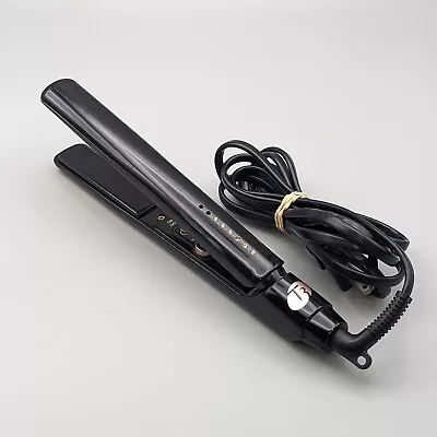 T3 Micro SinglePass 1  Straightening & Styling Iron Model 73512 Black • $31.32