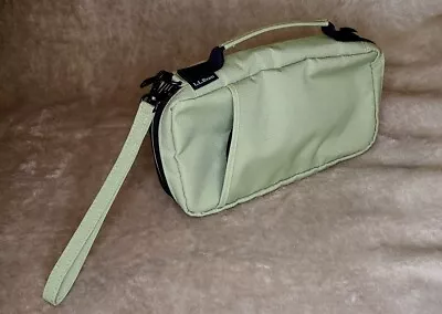 LL BEAN Travel Toiletry Bag Personal Organizer Hanging Water Resistant Nylon Med • $24.50