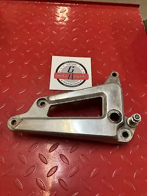 Yamaha XV500 Virago 500 Right Muffler Silencer Bracket Footpeg Holder Mount • $14.53