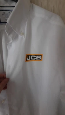 £7 • Buy  Charles Tyrwhitt Aston Martin F1 Team Jcb Cognizant Long Sl Shirt  White 17.5 