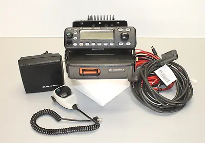 Motorola MCS2000 UHF Model 2 100 Watts 403-470 HAM M01RLM9PW6AN • $225