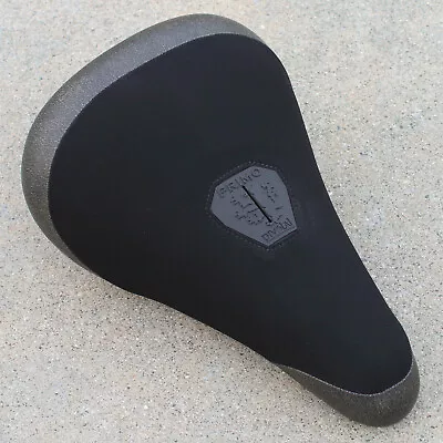 Primo Bmx Balance Bicycle Pivotal Seat Black Nubuck • $48.95