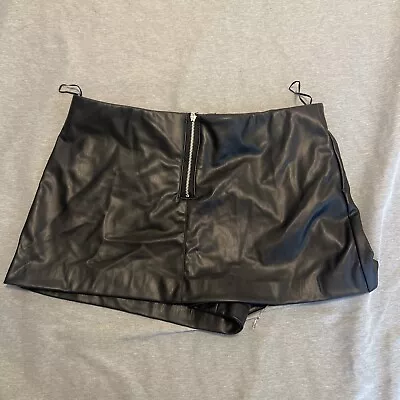 Zara Leather Mini Shorts Black Size 30 • $22