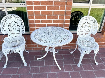 $70 • Buy Vintage Cast White Outdoor Garden Setting Table 2 Chairs