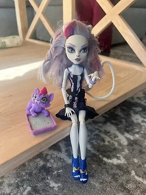 Monster High Doll Catrine Demew Scaremester • $28.99