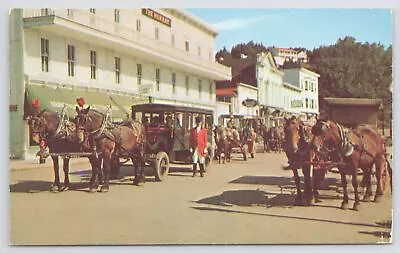 Mackinac Island Michigan~Main Street~Horse-Drawn Carriages~1950s Postcard • $3