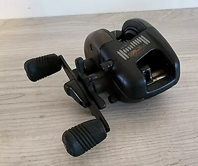 Vintage Silstar Edge B Classic Baitcasting Fishing Reel • $15